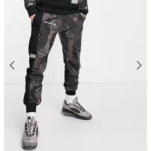 BAPE Men's Camo Sweatpants
